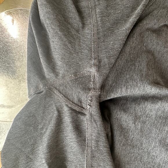 Beyond Yoga Maternity Spacedye Cruiser Maternity Biker Short, Gray, Size S, EUC - Picture 5 of 8